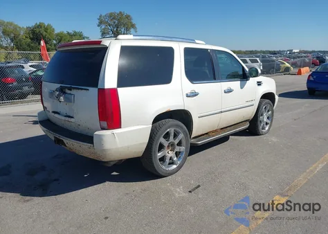 2007 Cadillac Escalade Standard from USA, damaged, VIN 1GYFK63817R199374